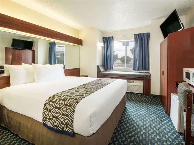 Microtel Inn & Suites By Wyndham Tulsa - Catoosa Route 66 Exteriér fotografie