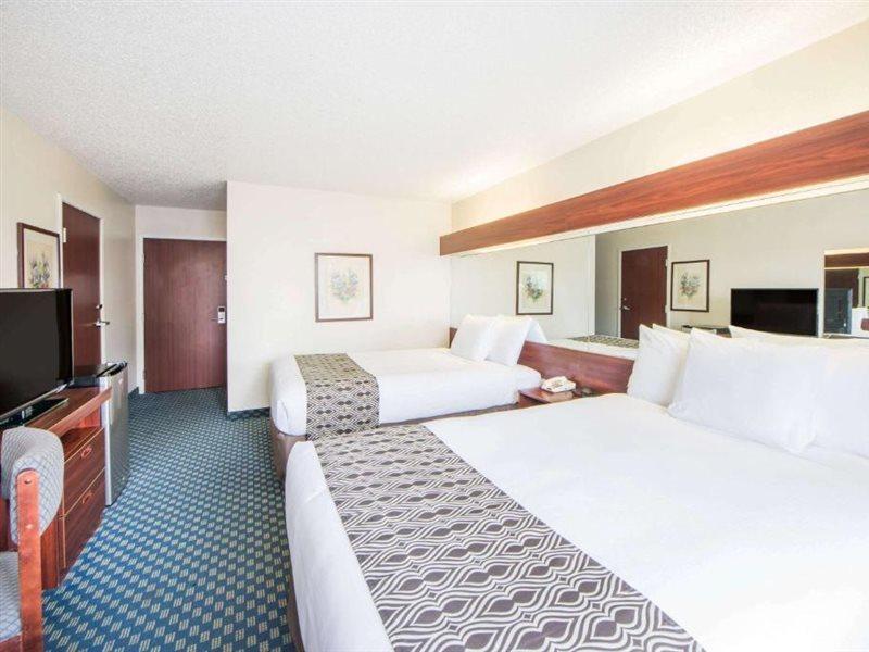 Microtel Inn & Suites By Wyndham Tulsa - Catoosa Route 66 Exteriér fotografie