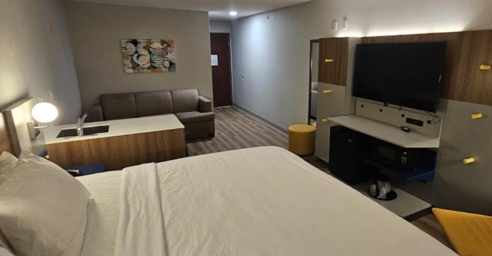 Microtel Inn & Suites By Wyndham Tulsa - Catoosa Route 66 Exteriér fotografie