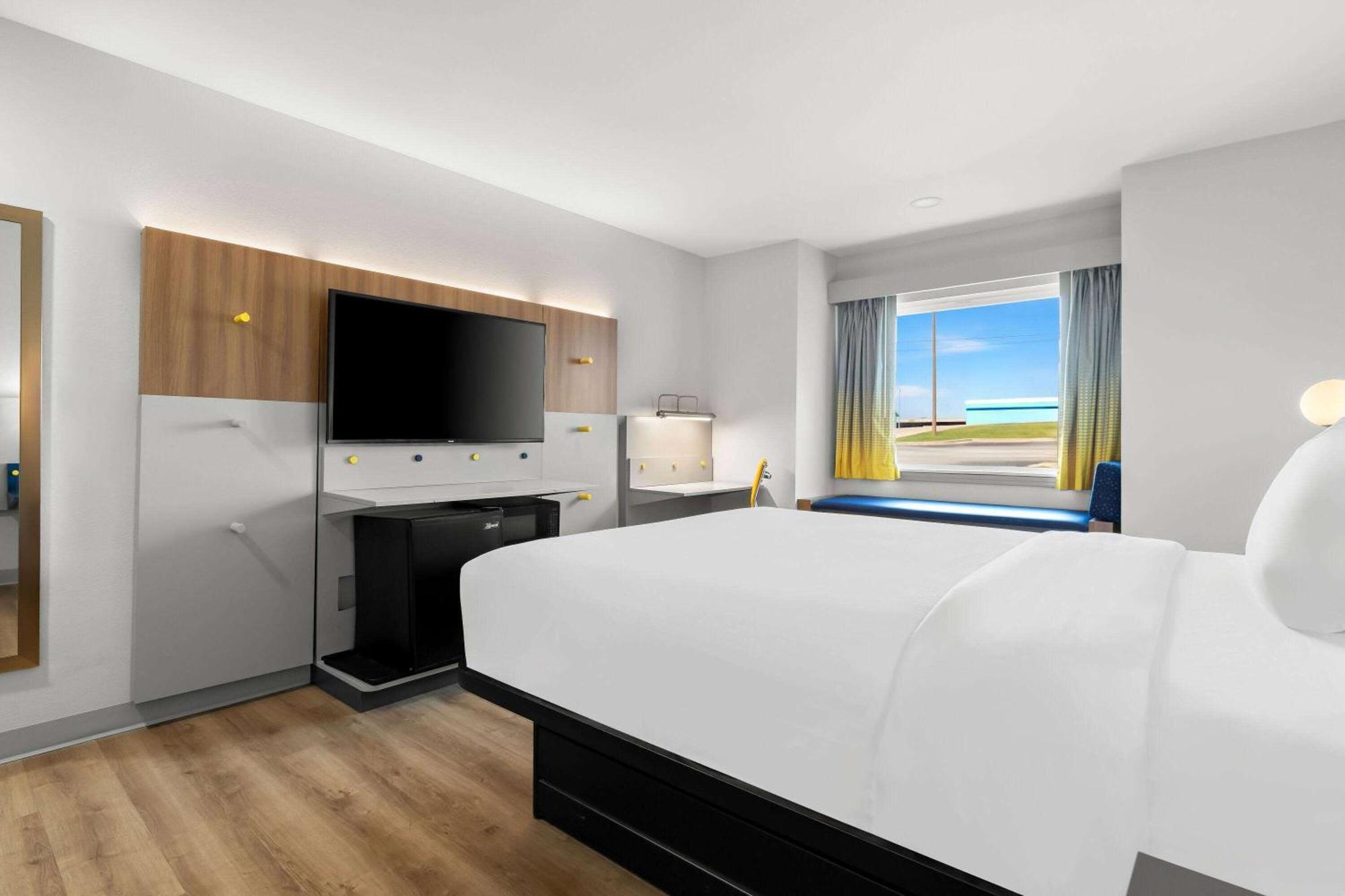 Microtel Inn & Suites By Wyndham Tulsa - Catoosa Route 66 Exteriér fotografie