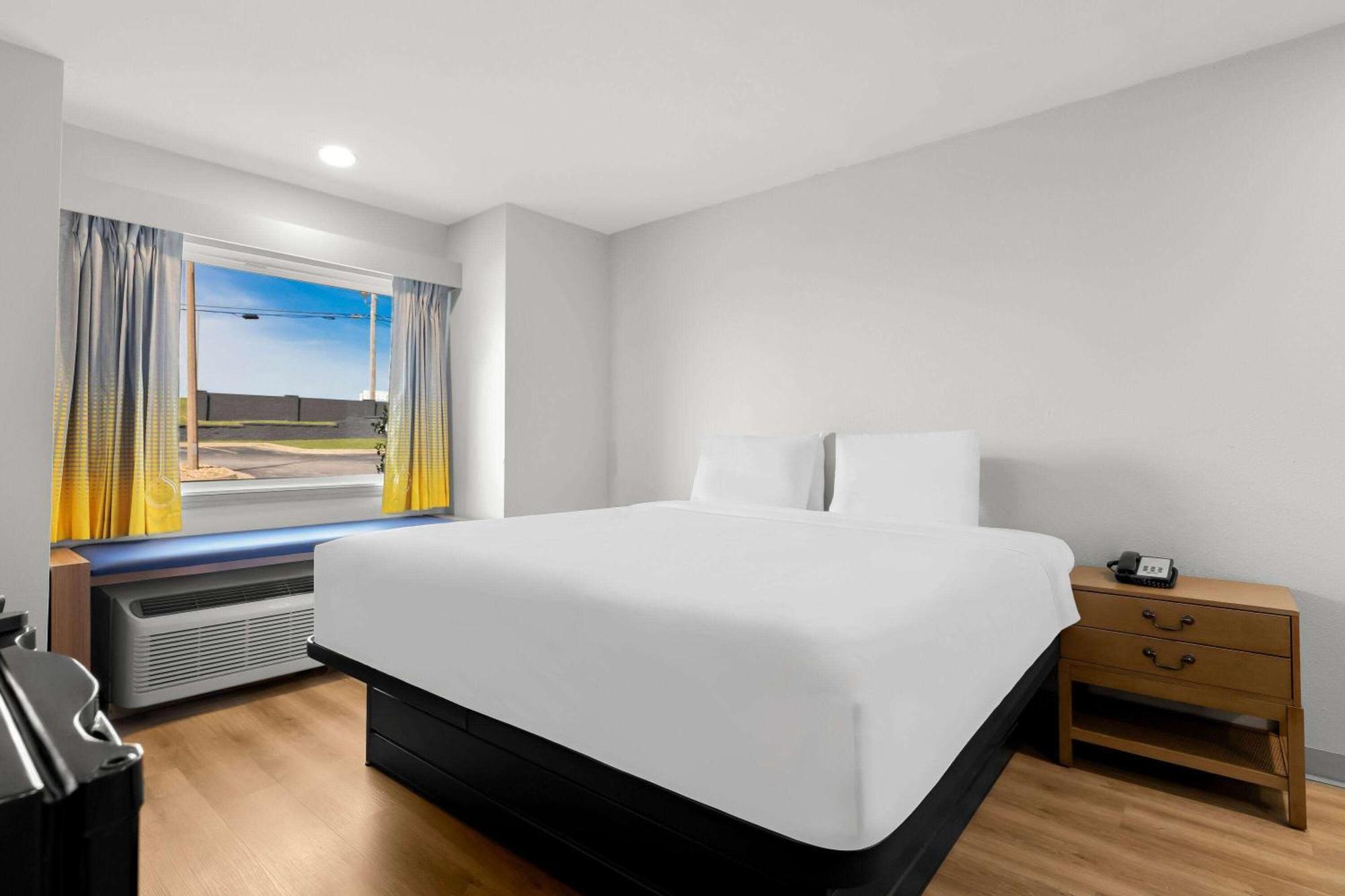 Microtel Inn & Suites By Wyndham Tulsa - Catoosa Route 66 Exteriér fotografie