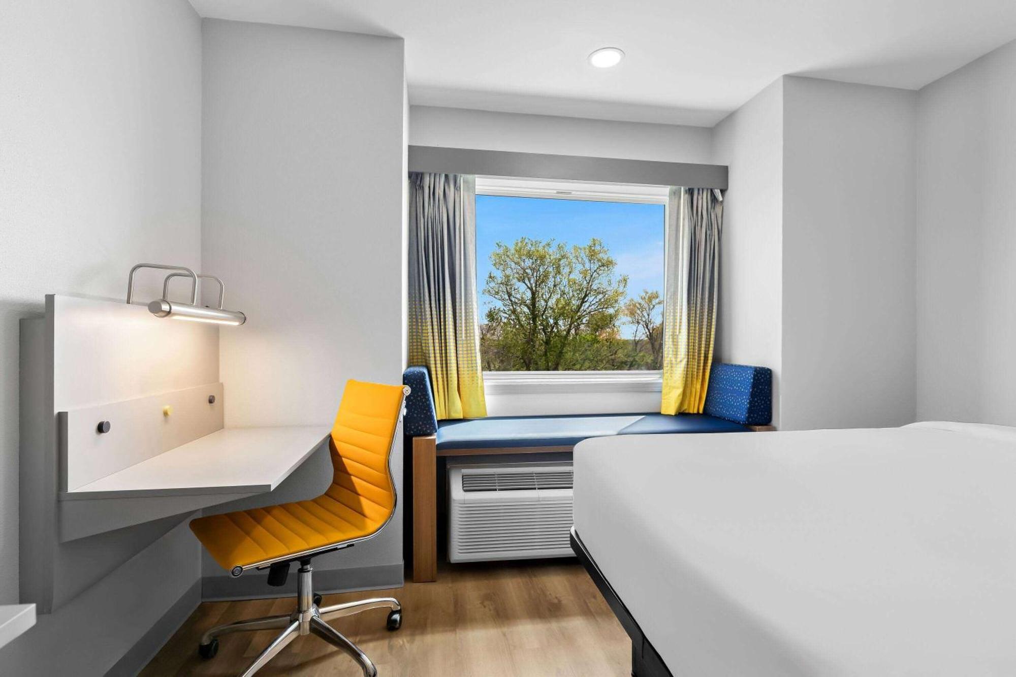 Microtel Inn & Suites By Wyndham Tulsa - Catoosa Route 66 Exteriér fotografie