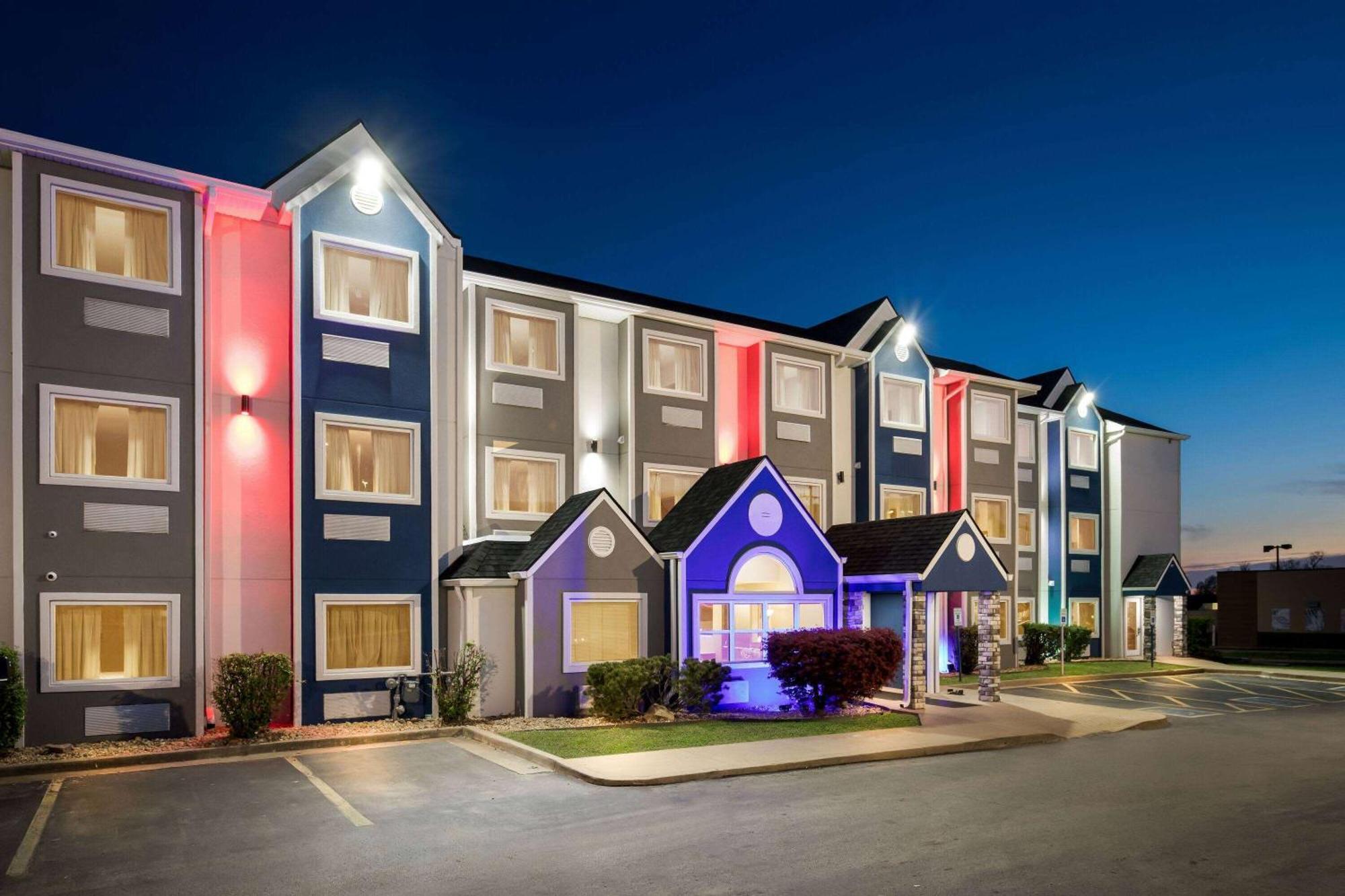 Microtel Inn & Suites By Wyndham Tulsa - Catoosa Route 66 Exteriér fotografie